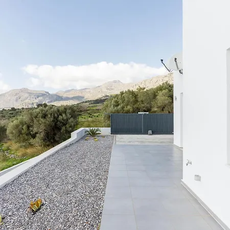 Ioannis House
